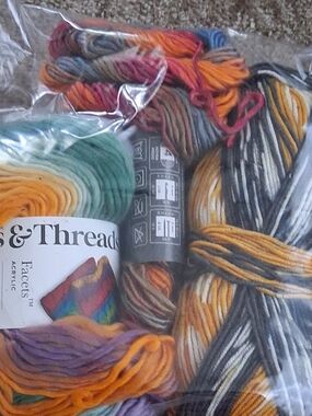 Threads & Trends Multicolor Acrylic Yarn Bundle - Assorted Colors